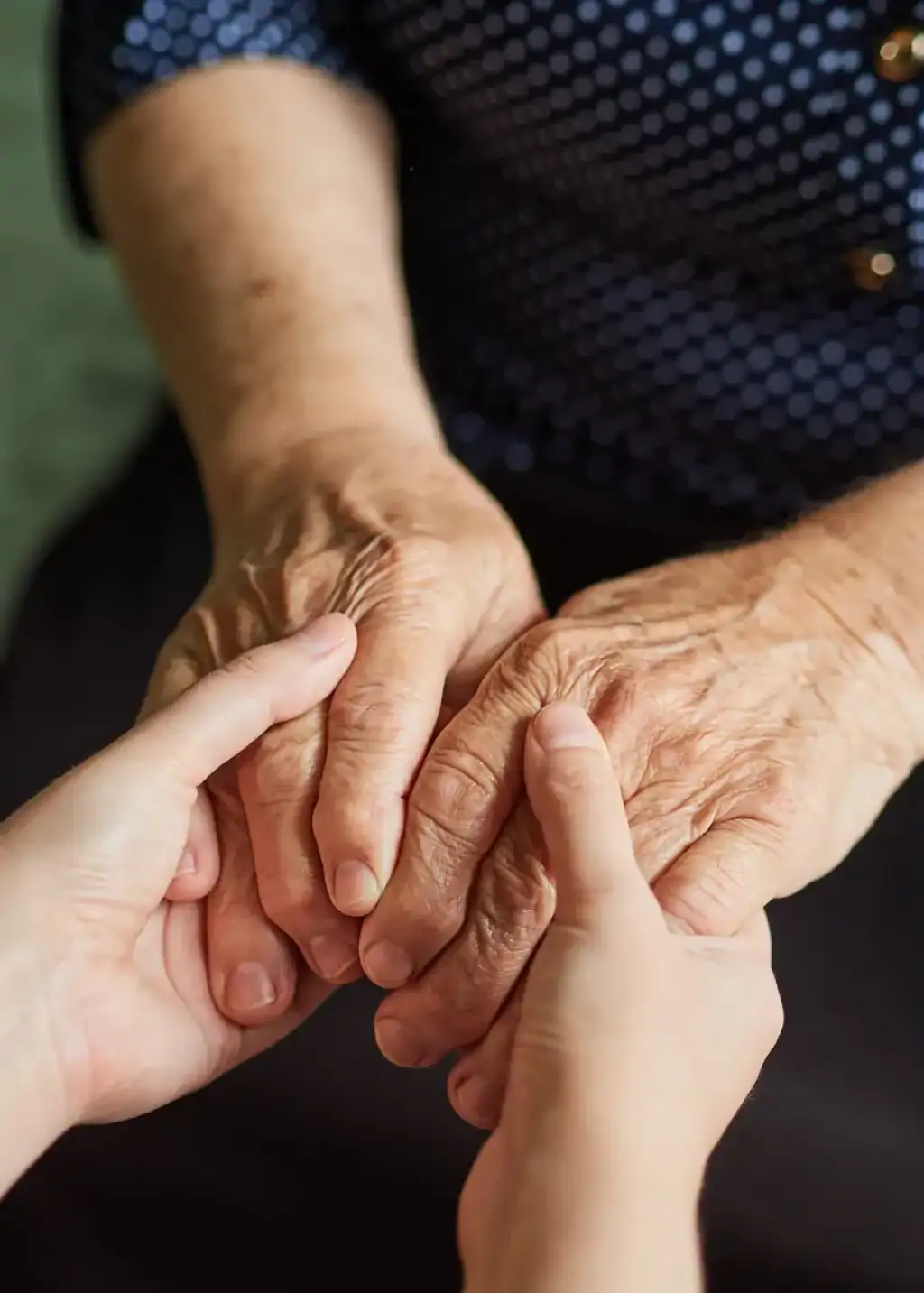 Facilitez votre quotidien avec l'aide aux personnes âgées